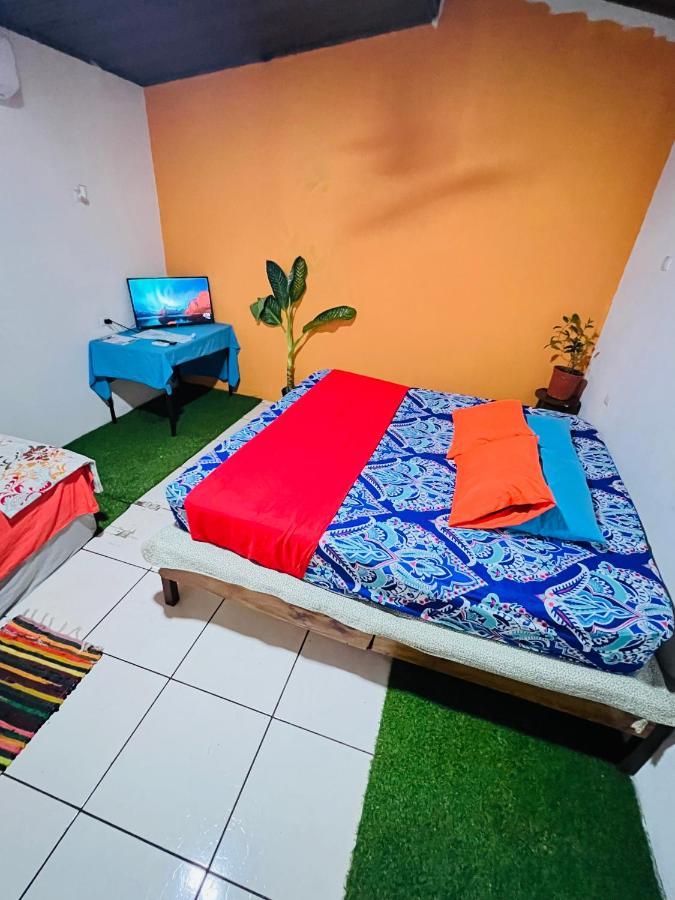 Hostel Bato'S Quepos Zewnętrze zdjęcie